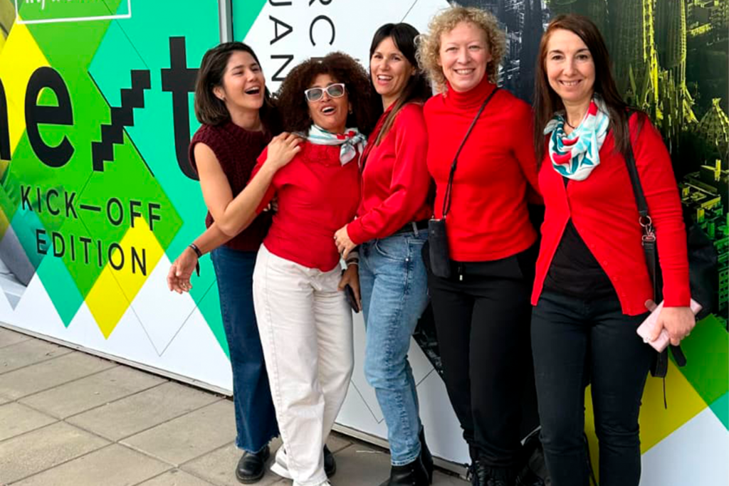 Grupo de Victoria Gazquez Sonrientes